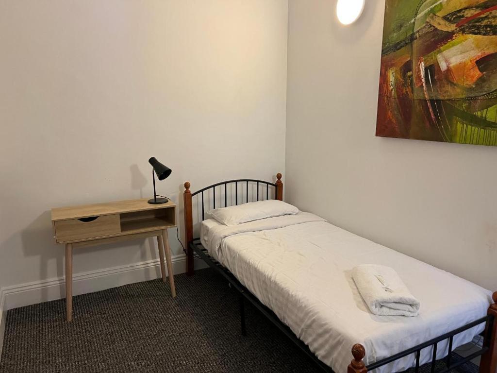 Wallaby Backpackers Hostel Perth - Note - Valid Passport Required To Check In - Kültér fotó