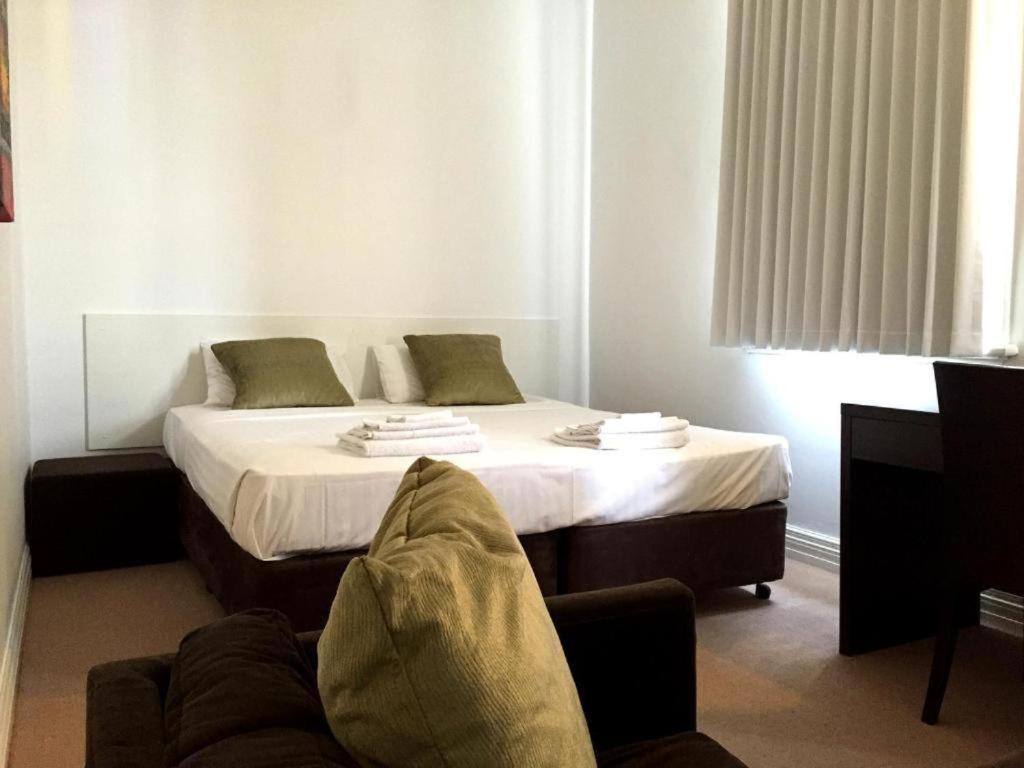 Wallaby Backpackers Hostel Perth - Note - Valid Passport Required To Check In - Kültér fotó