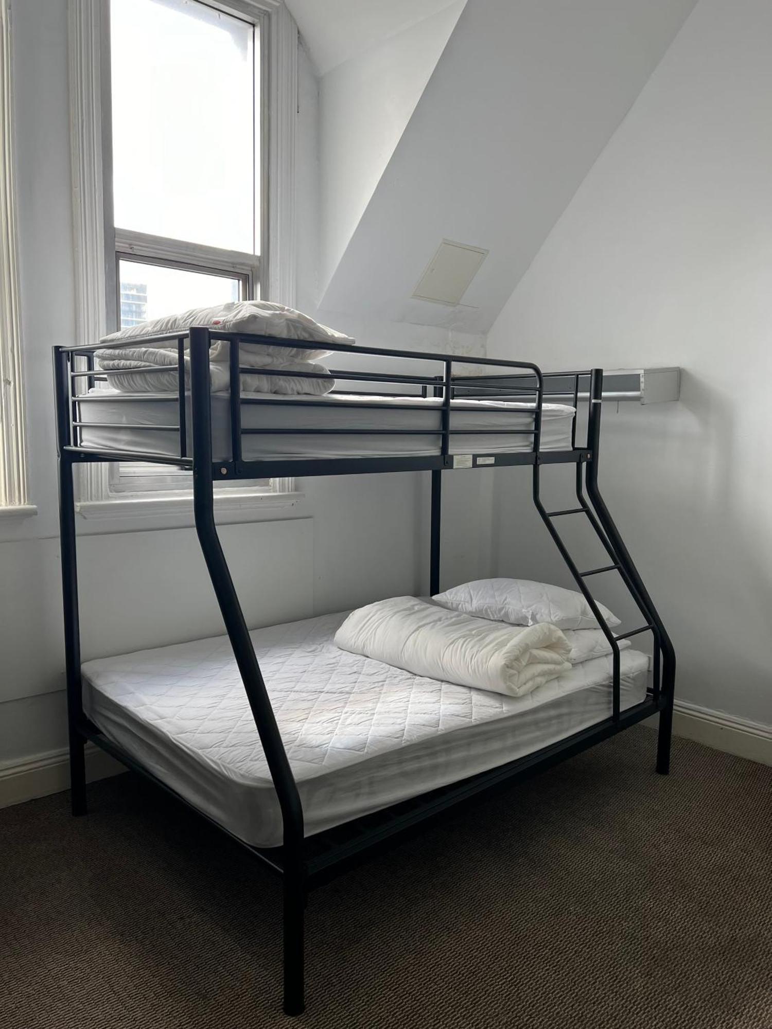 Wallaby Backpackers Hostel Perth - Note - Valid Passport Required To Check In - Kültér fotó